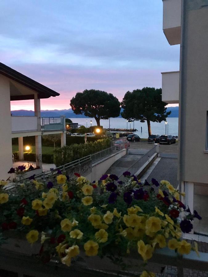 Casa Caterina Lake View Holidays Apartments Peschiera del Garda Eksteriør bilde