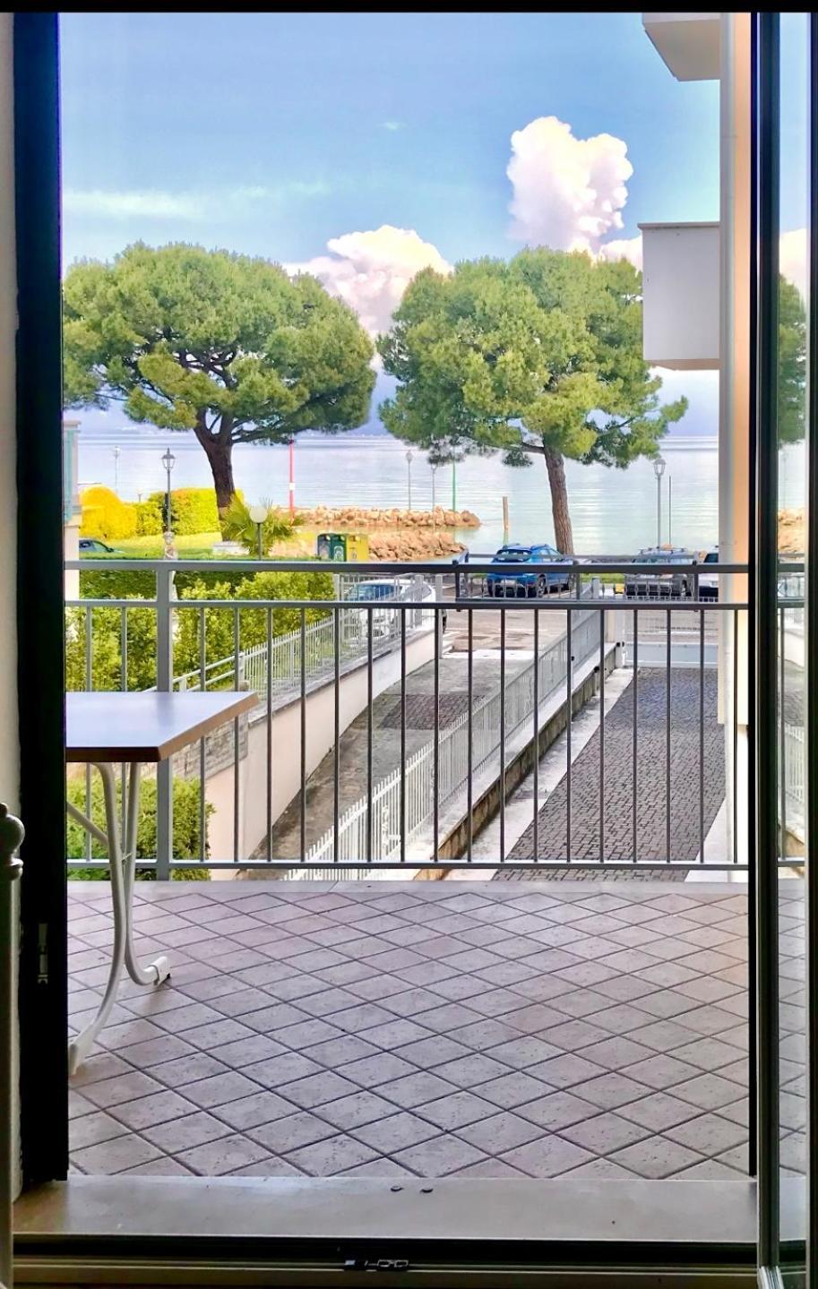 Casa Caterina Lake View Holidays Apartments Peschiera del Garda Eksteriør bilde