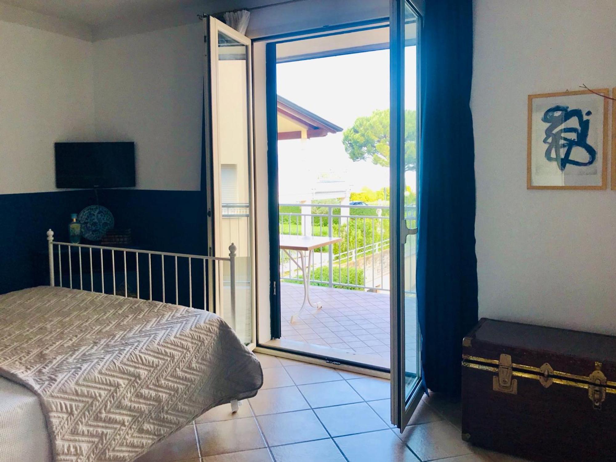Casa Caterina Lake View Holidays Apartments Peschiera del Garda Rom bilde